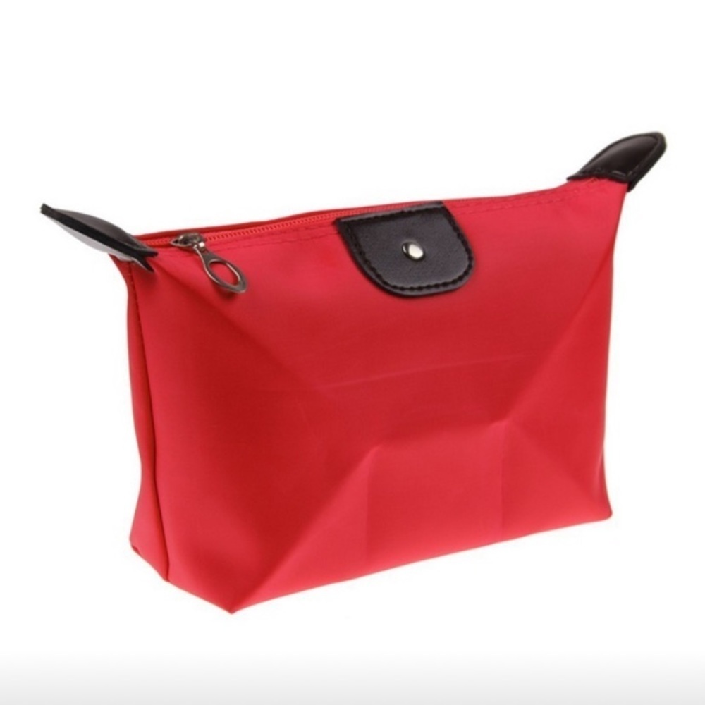 Waterproof cosmetics pouch